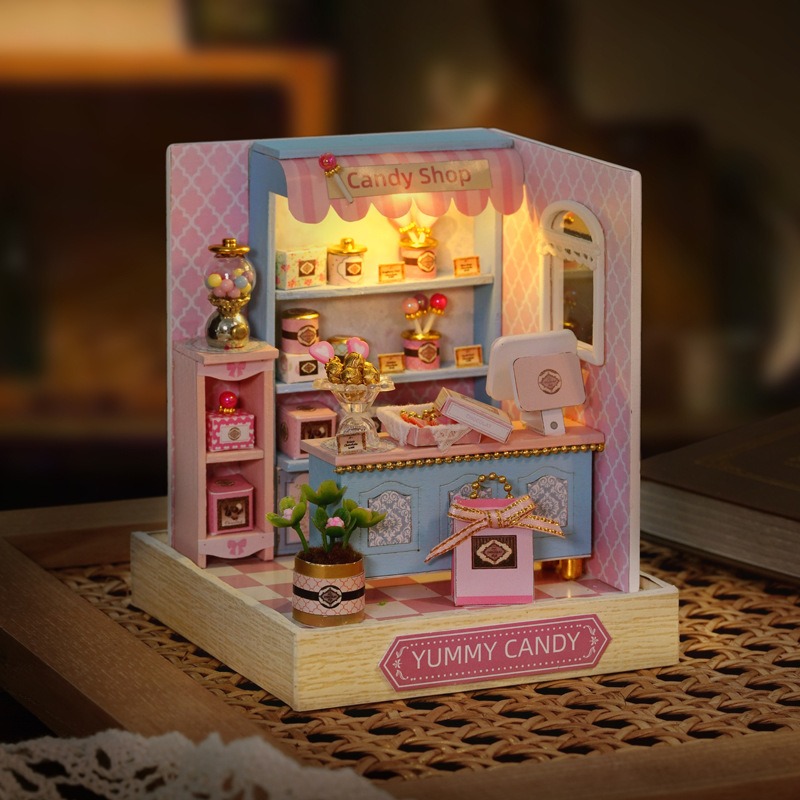 Mini Dollhouse Kit Sakura Stre - огляд і ціна Home Decor Store